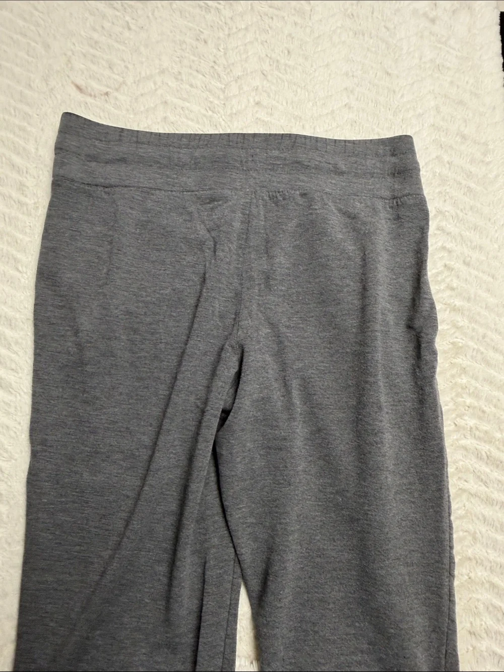 Danskin Now  light weight cuffed leg  drawstring gray sweat pants M, 8/10
